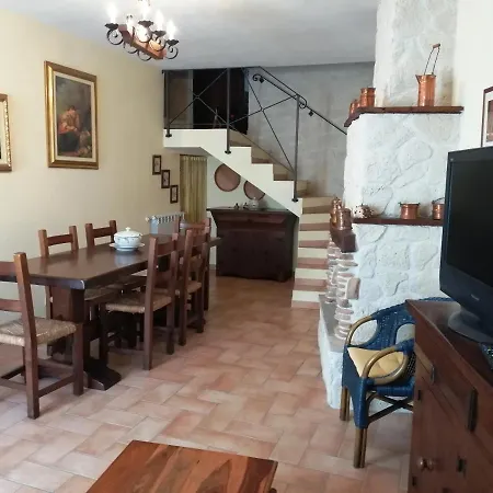 Apartament Diffuso Millepapaverirossi Casa Irma *