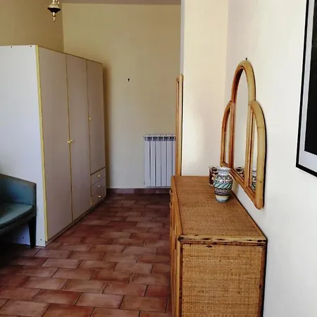 Apartament Diffuso Millepapaverirossi Casa Irma Cesi